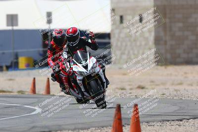 media/Apr-10-2022-SoCal Trackdays (Sun) [[f104b12566]]/Turn 2 (1135am)/